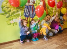 Рівненська міська дитяча лікарня поринула у «Кольоровий світ дитинства»