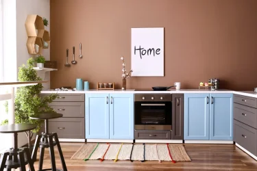 Mocha Mousse – колір року Pantone 2025 та його використання в дизайні інтер’єрів 