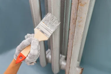 Як пофарбувати батареї та труби, щоб вони виглядали як нові?