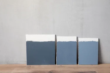 Як вибрати фарбу для кімнати, враховуючи тип освітлення?