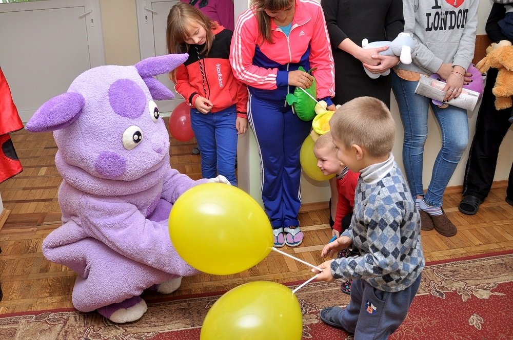 кольоровий світ дитинства у Луцькій лікарні