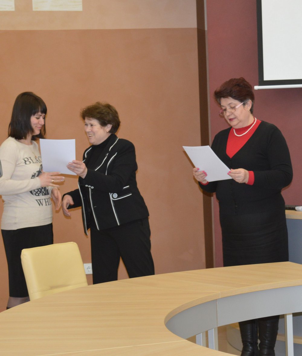 вручение сертификатов ученикам Ставропігійського училища